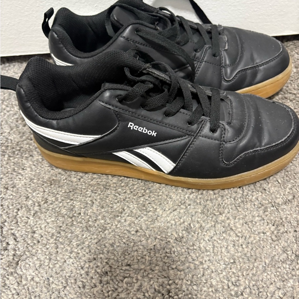Reebok Men’s Black, White & Gum Low-Top Sneakers